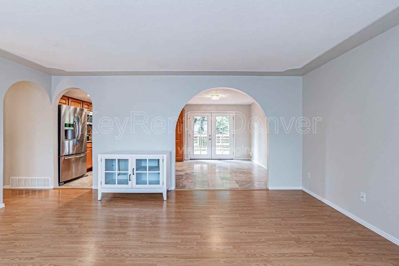 4419 S Xavier St - Photo 5 of 47