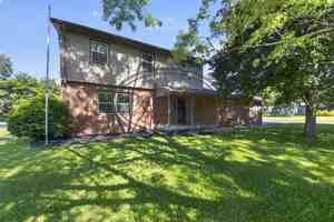 featured image of 3018 Gleneagle Dr