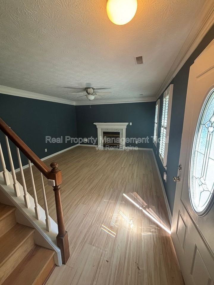 6252 Adams Hunt Dr - Photo 4 of 35