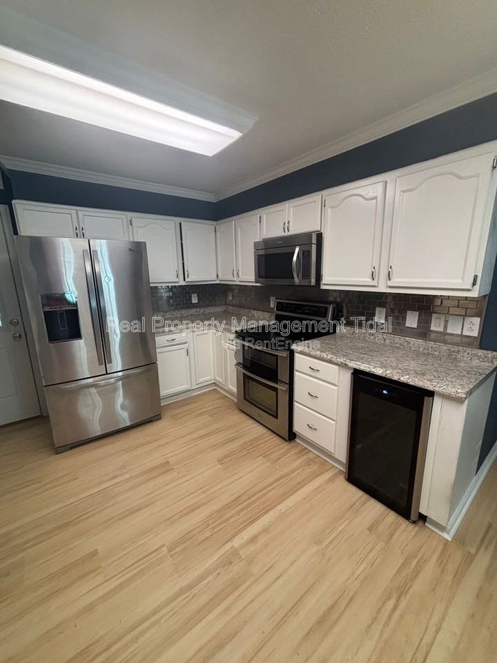 6252 Adams Hunt Dr - Photo 7 of 35