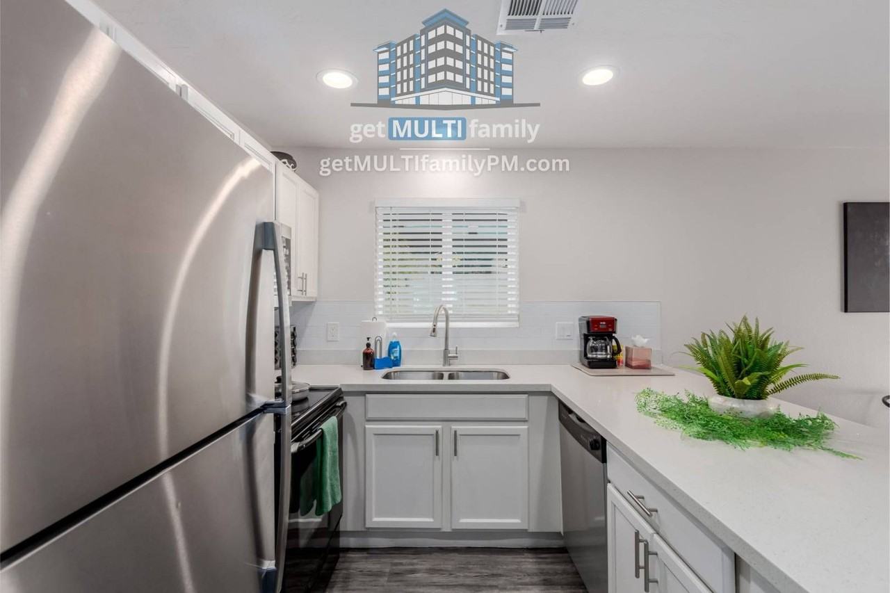 515 W Pebble Beach Dr #513 - Photo 4 of 47
