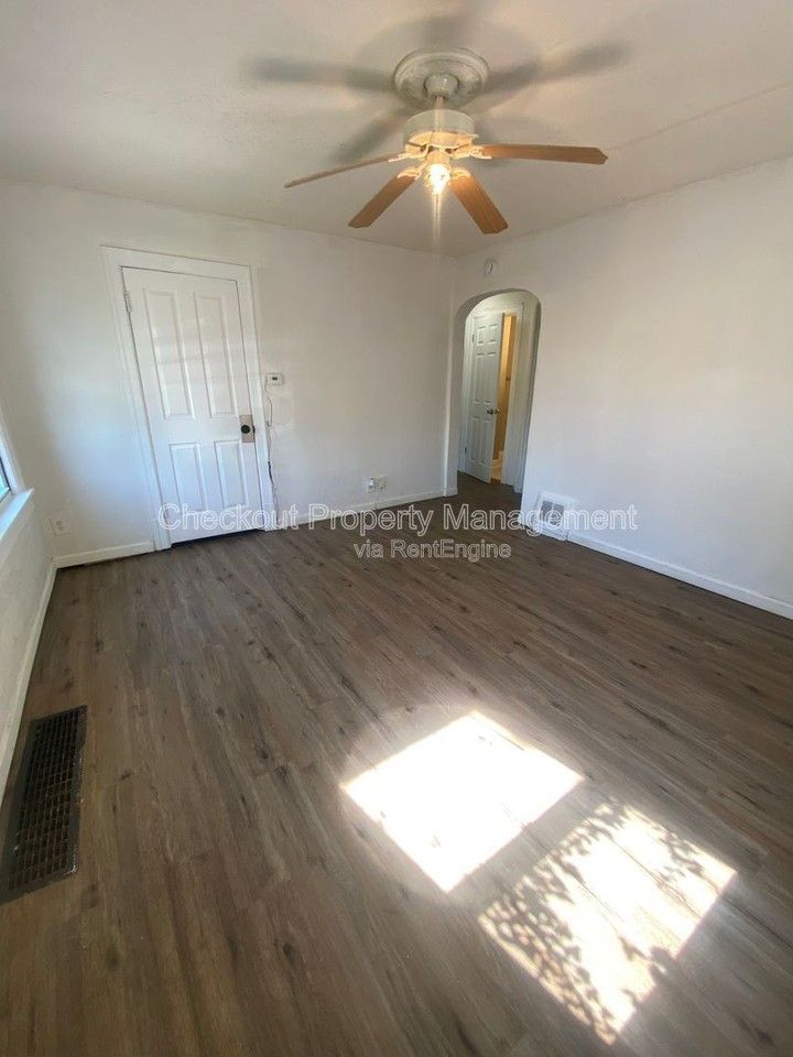1926 Chambers Rd - Photo 5 of 8