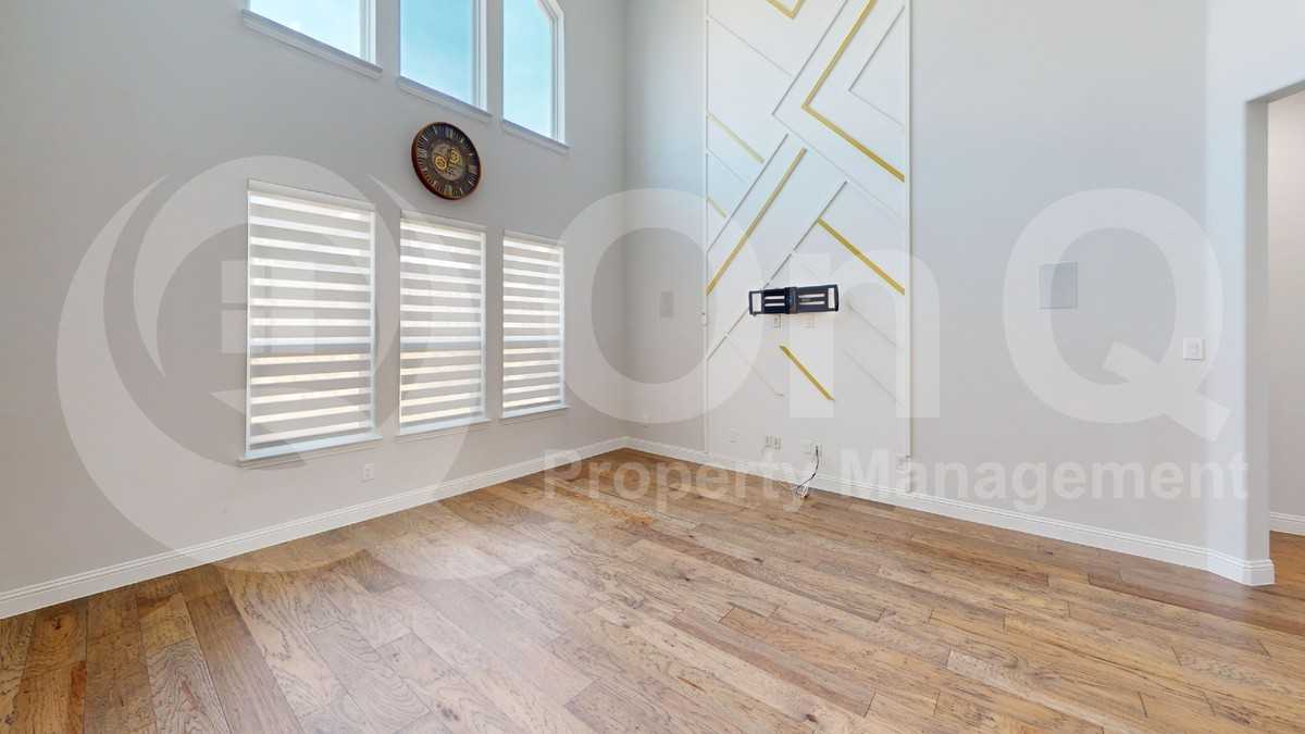 10678 Grayhead Dr - Photo 7 of 27