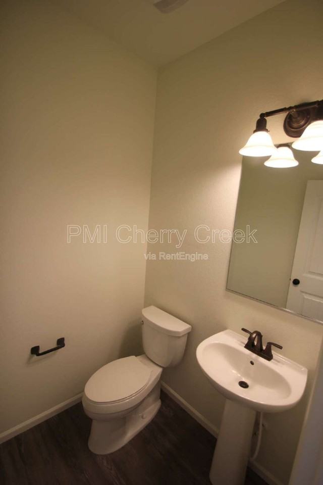 3696 Happyheart Way - Photo 6 of 40