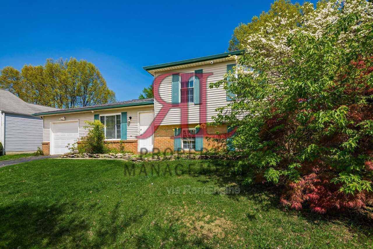 4922 Dunlap Rd - Photo 3 of 32