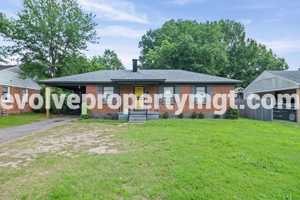 featured image of 1716 Cornelia Ln
