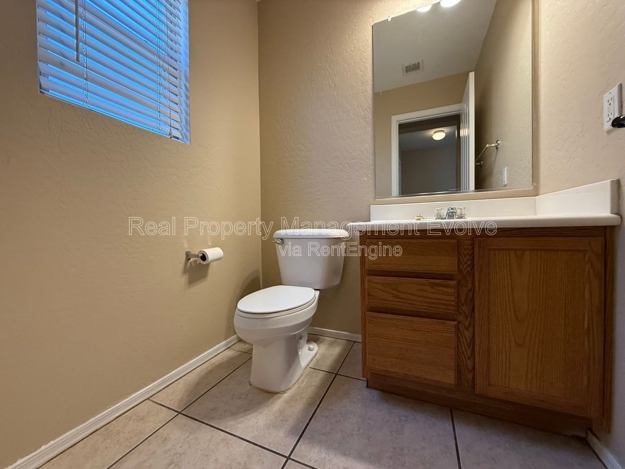 8145 W Palo Verde Ave - Photo 5 of 31