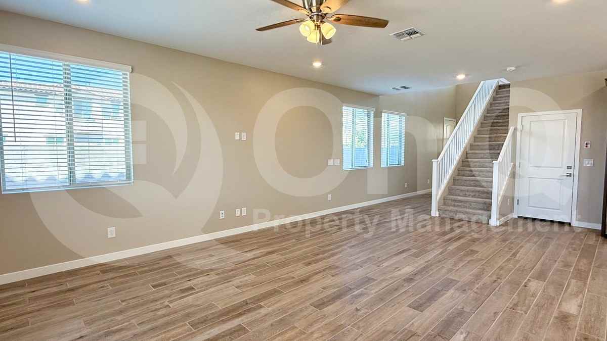 3189 S 180th Ln - Photo 3 of 29