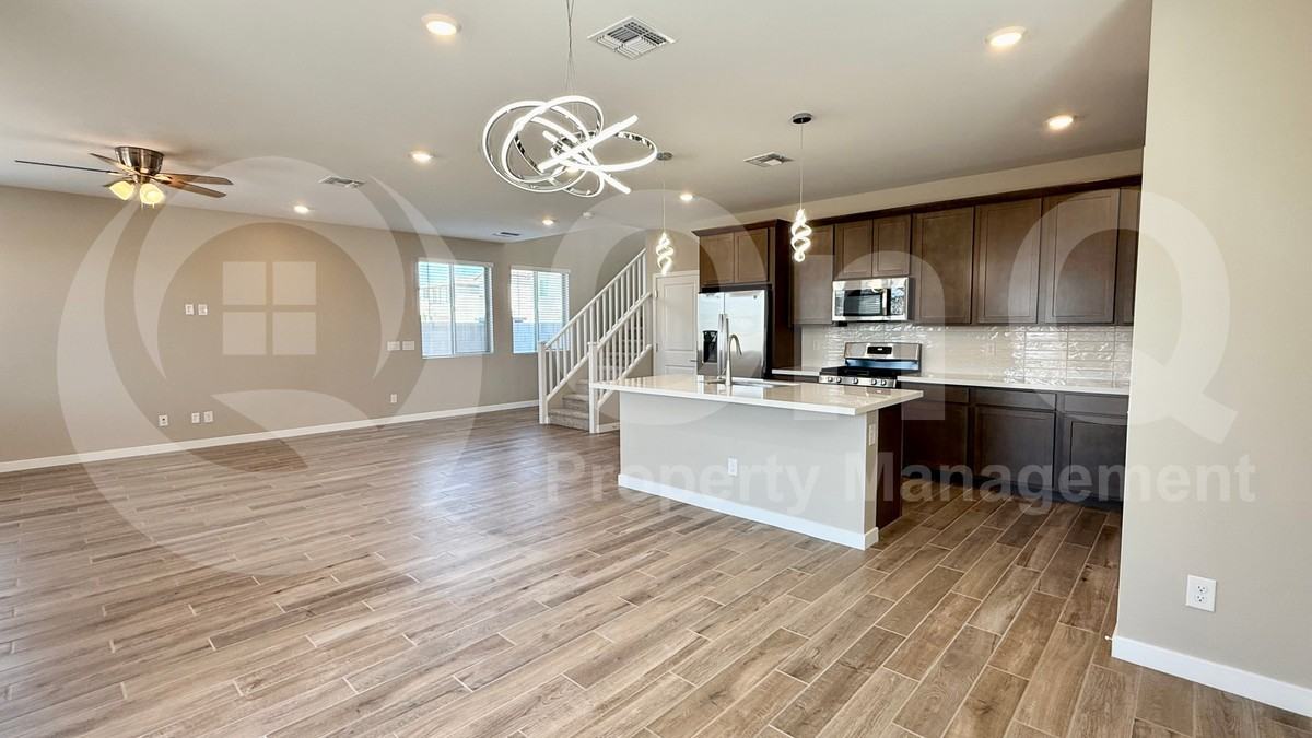 3189 S 180th Ln - Photo 5 of 29