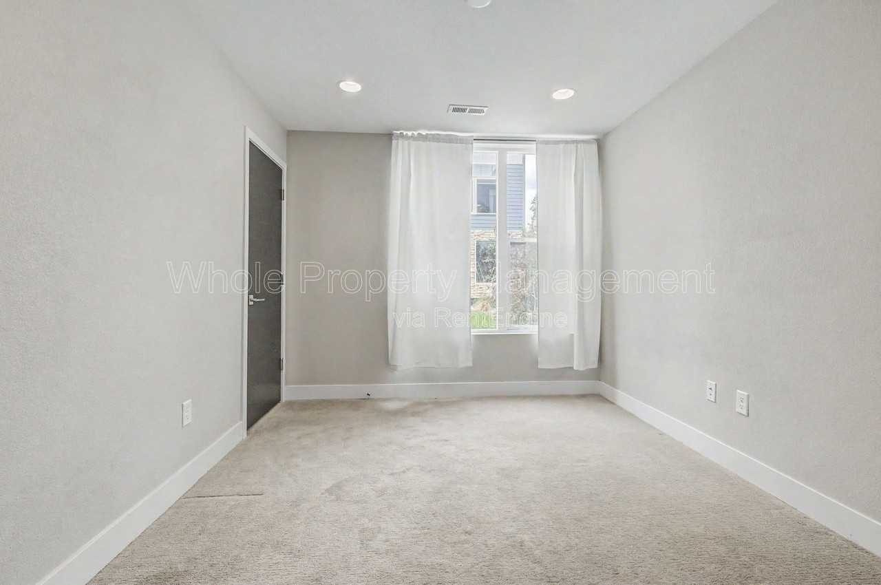 5737 W 17th Ave - Photo 5 of 33