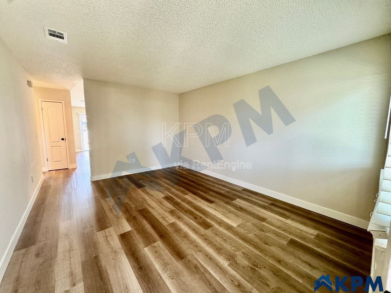 7355 Kelley Dr - Photo 5 of 19
