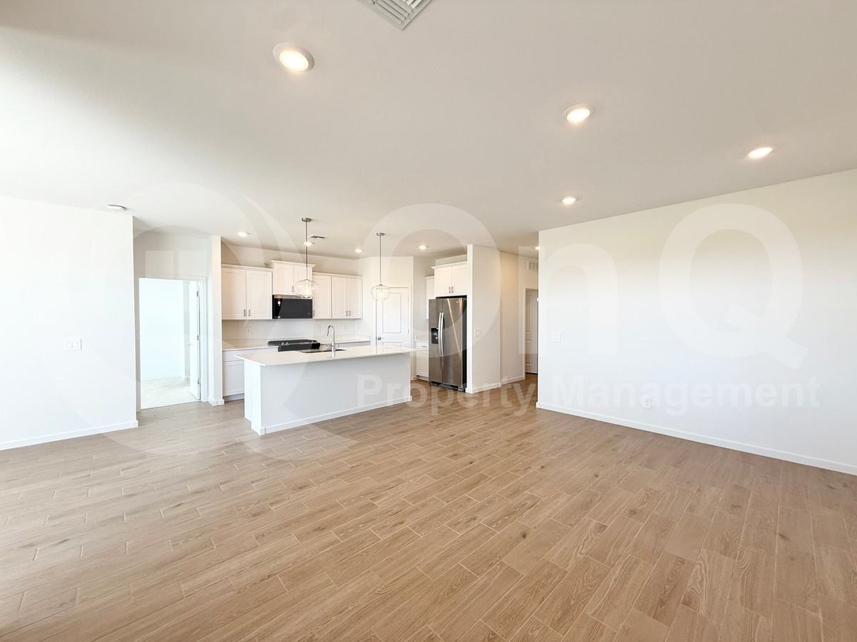 33110 N Noir Dr - Photo 7 of 22