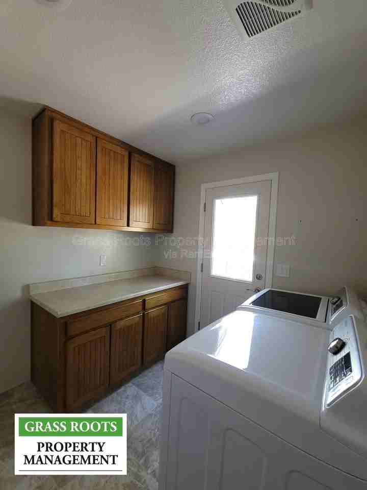 17742 Minnow Way - Photo 5 of 10