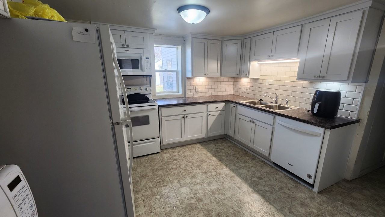 1524 Necessity St - Photo 3 of 9