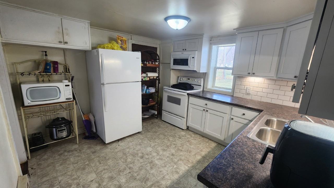 1524 Necessity St - Photo 4 of 9