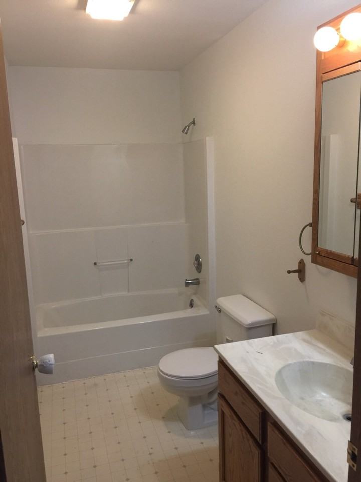 94 Stiles Ave Apt C - Photo 6 of 8