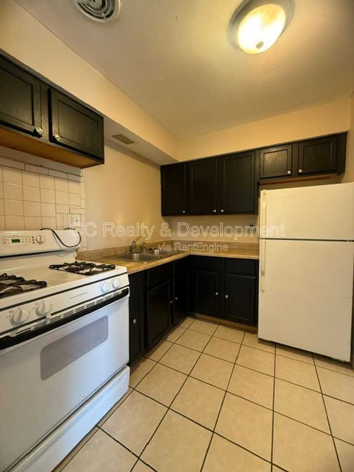 808 W College Blvd #302 - Photo 4 of 13