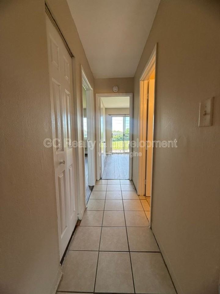808 W College Blvd #302 - Photo 6 of 13