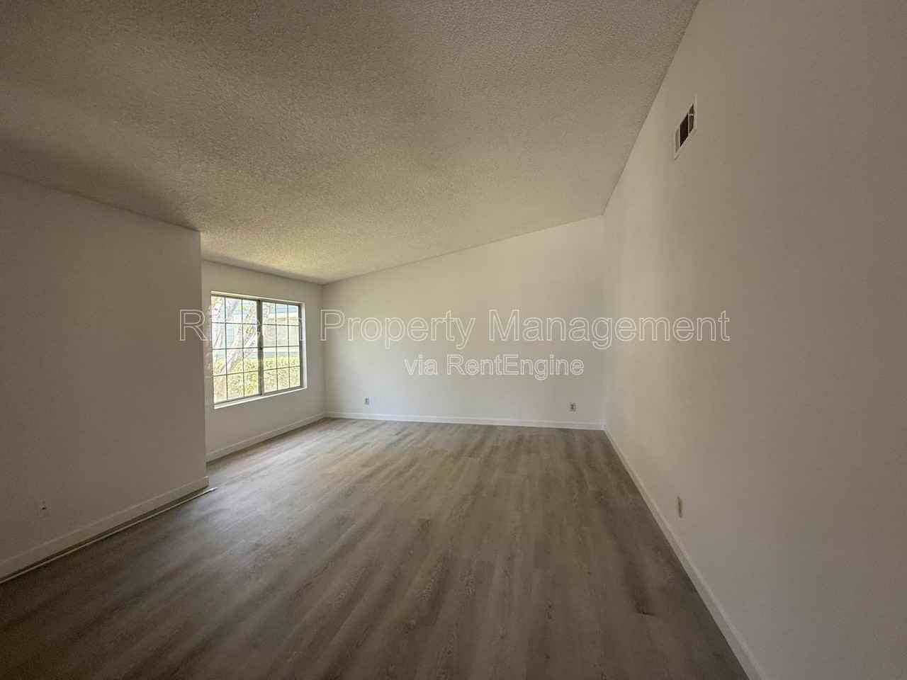 3440 Huerta Ct - Photo 4 of 16