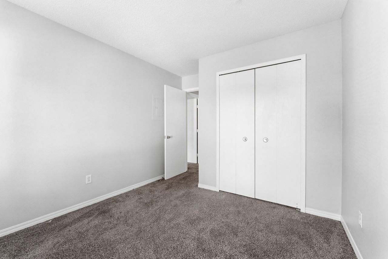 5953 Walnut Cir #G04 - Photo 7 of 8