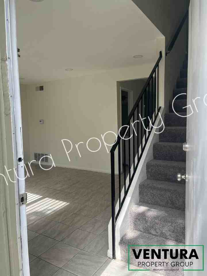 520 S I St #3 - Photo 3 of 27