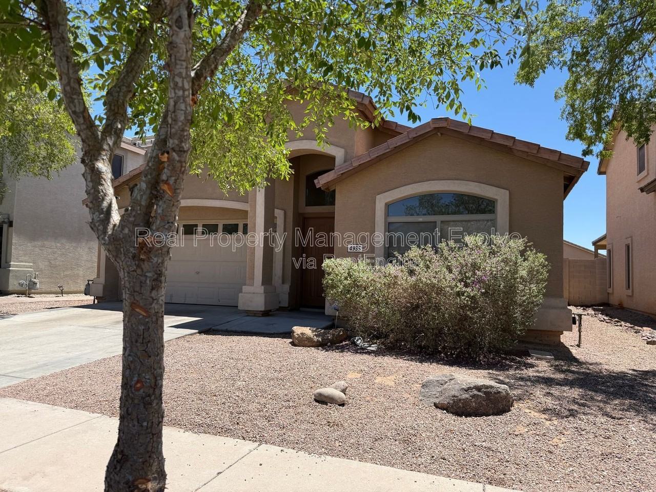 4935 W Ardmore Rd - Photo 2 of 24