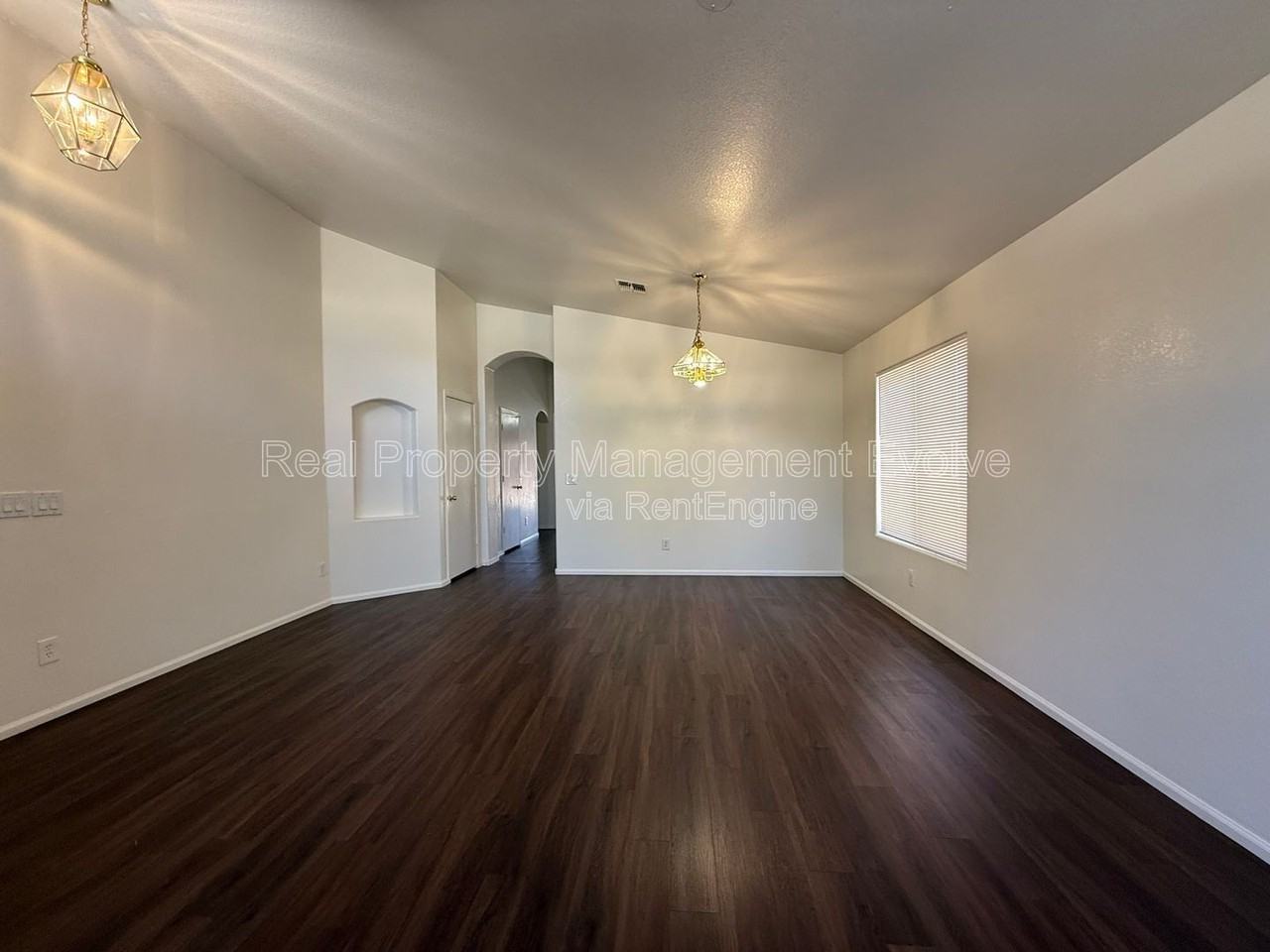 4935 W Ardmore Rd - Photo 3 of 24