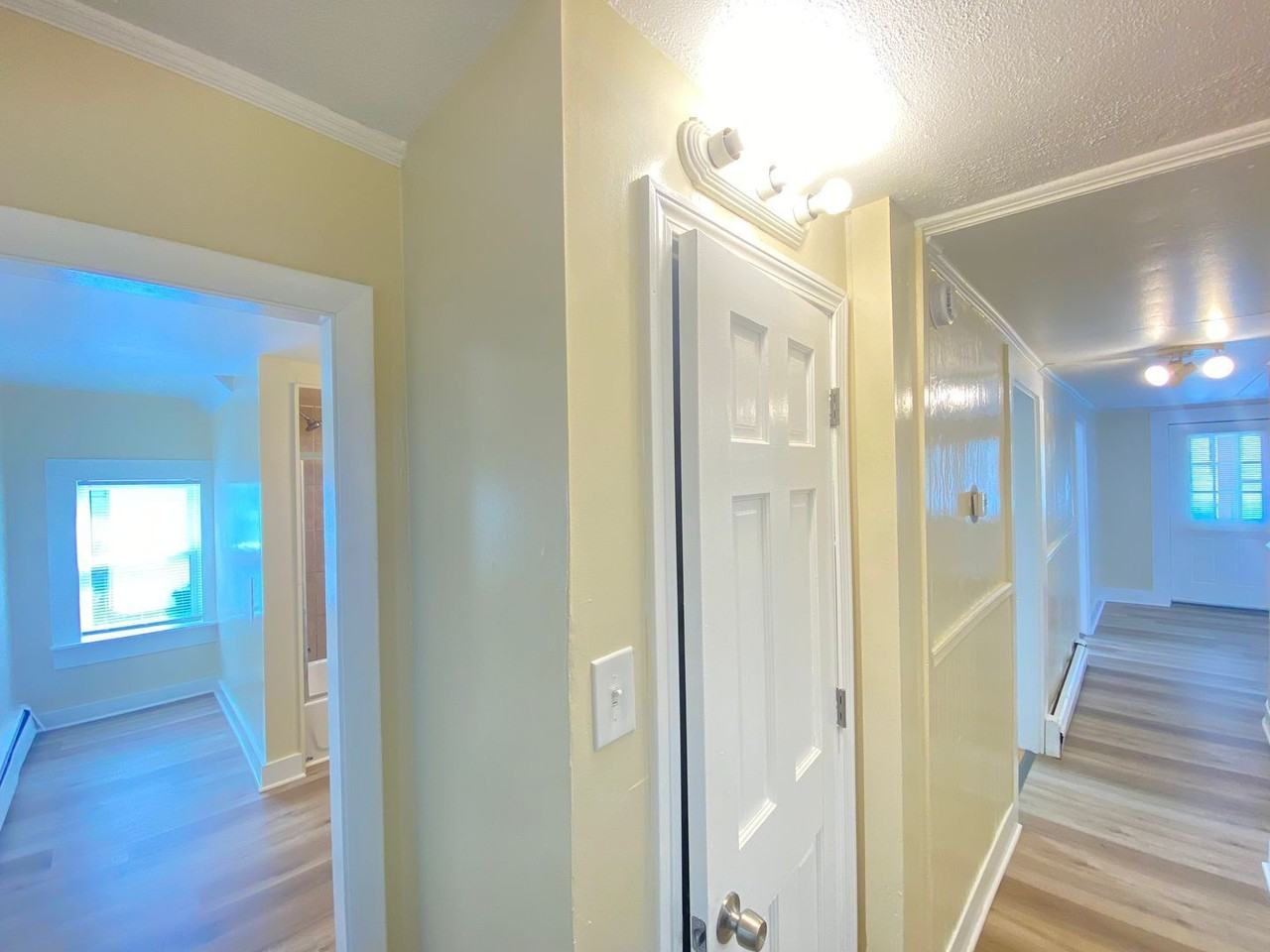 77 Franklin St - Photo 6 of 35