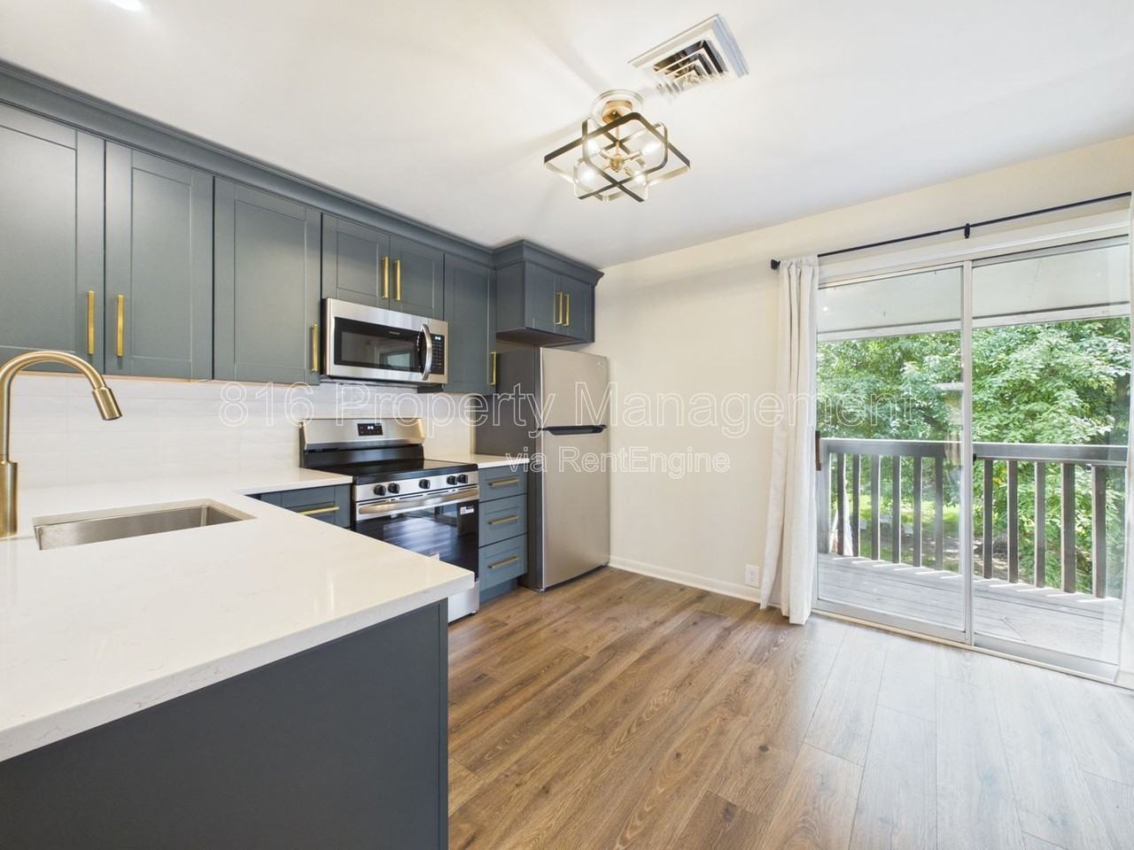 439 W 104th St - Photo 7 of 24