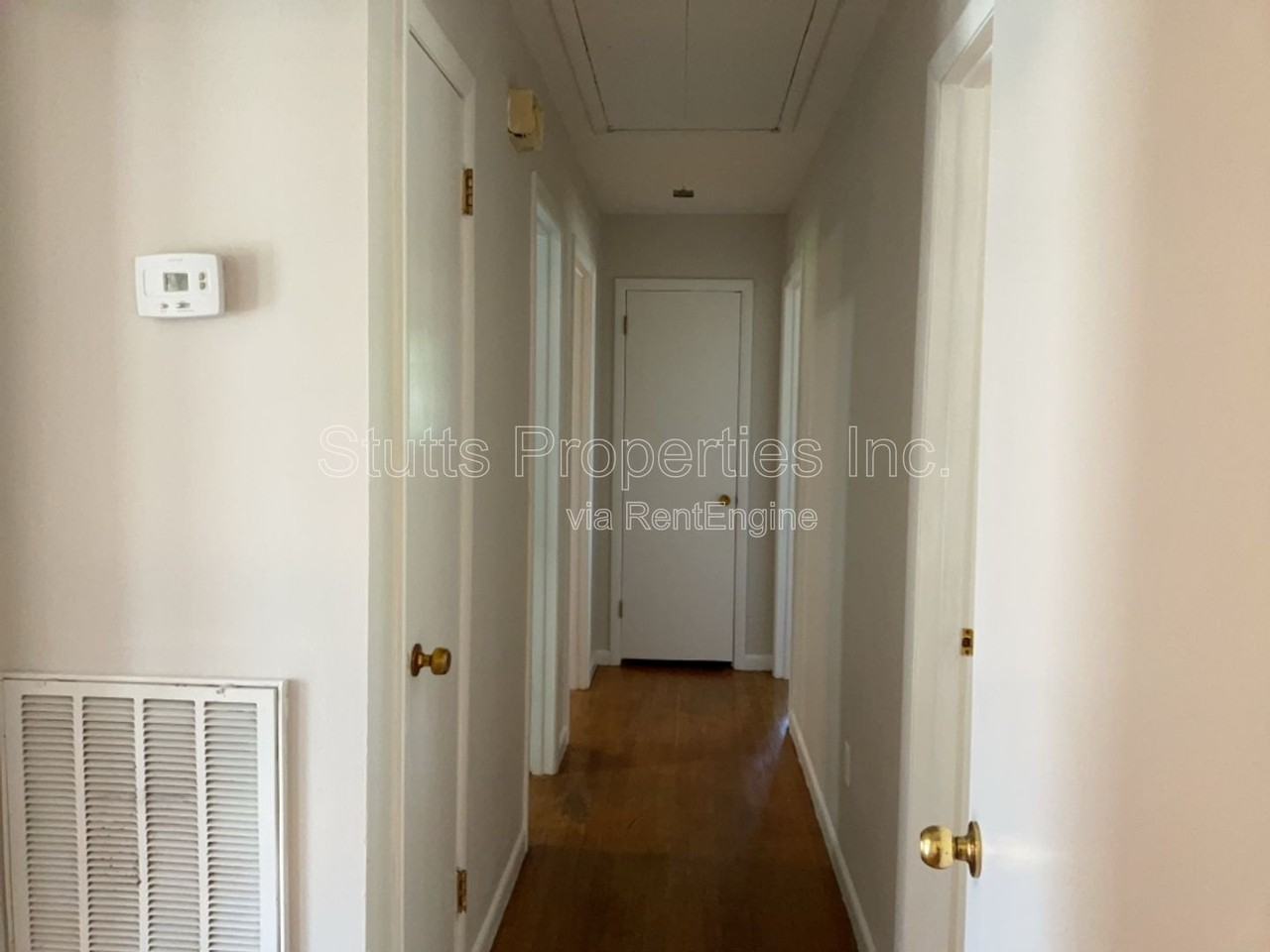 2402 Wellington St - Photo 7 of 11