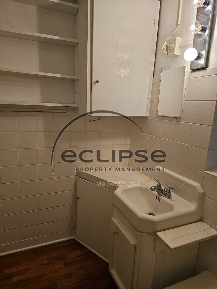 504 2nd St - Photo 7 of 33