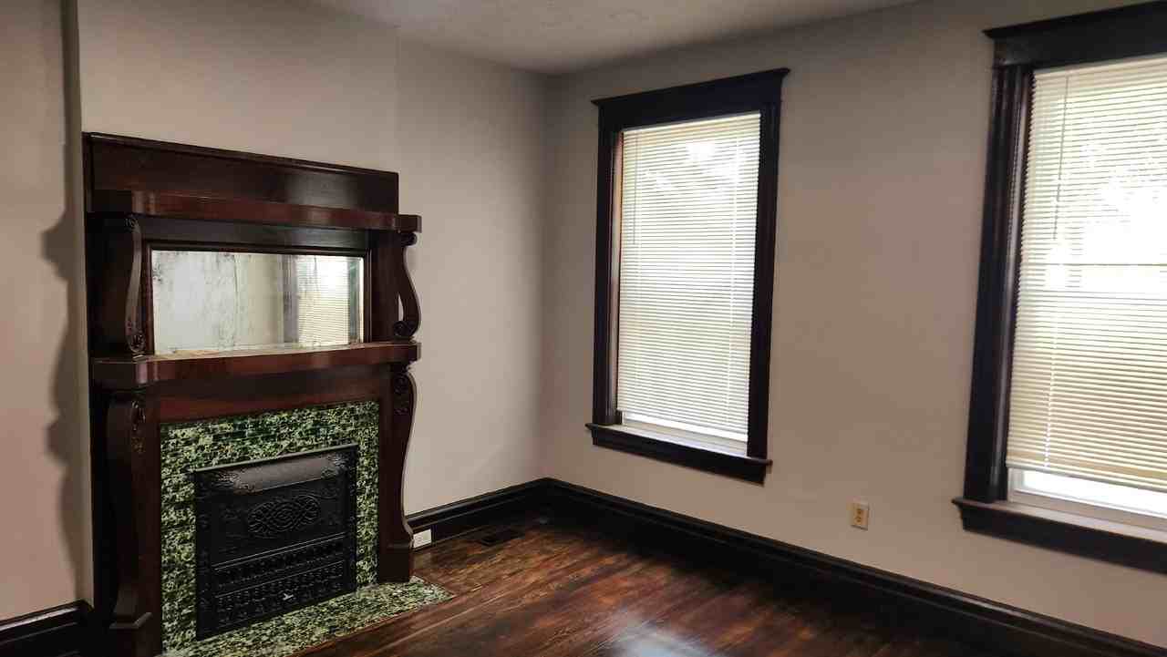 4116 E Iowa Ave - Photo 4 of 46