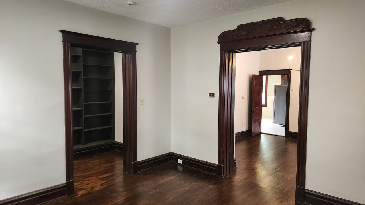 4116 E Iowa Ave - Photo 6 of 46