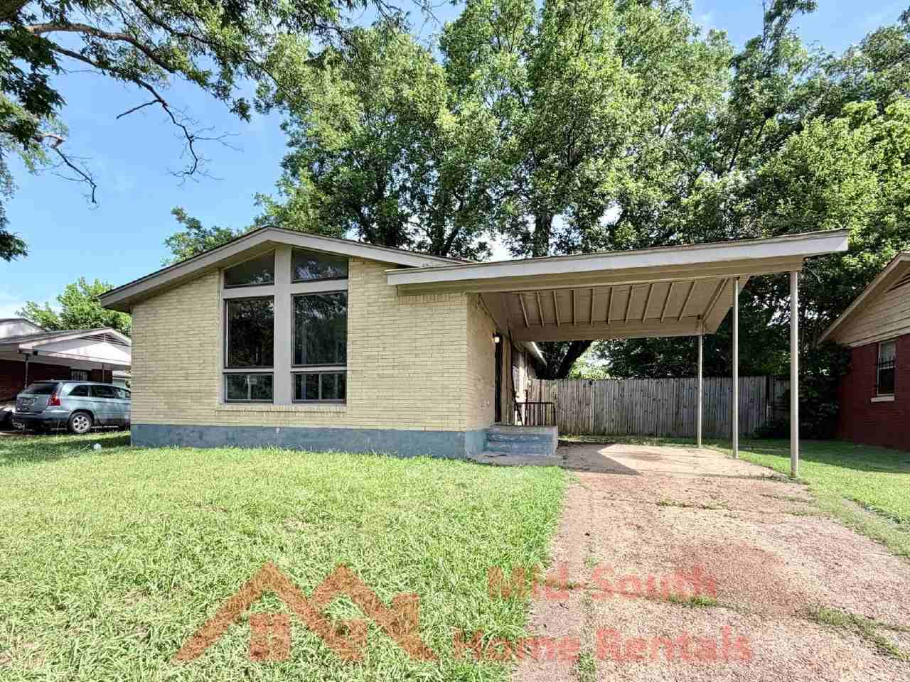 2298 Dells Ave - Photo 3 of 19