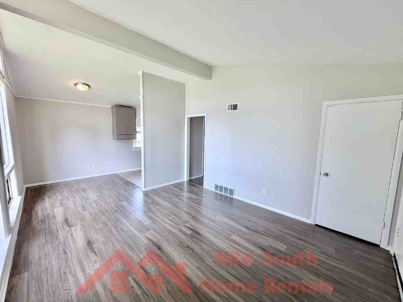 2298 Dells Ave - Photo 5 of 19