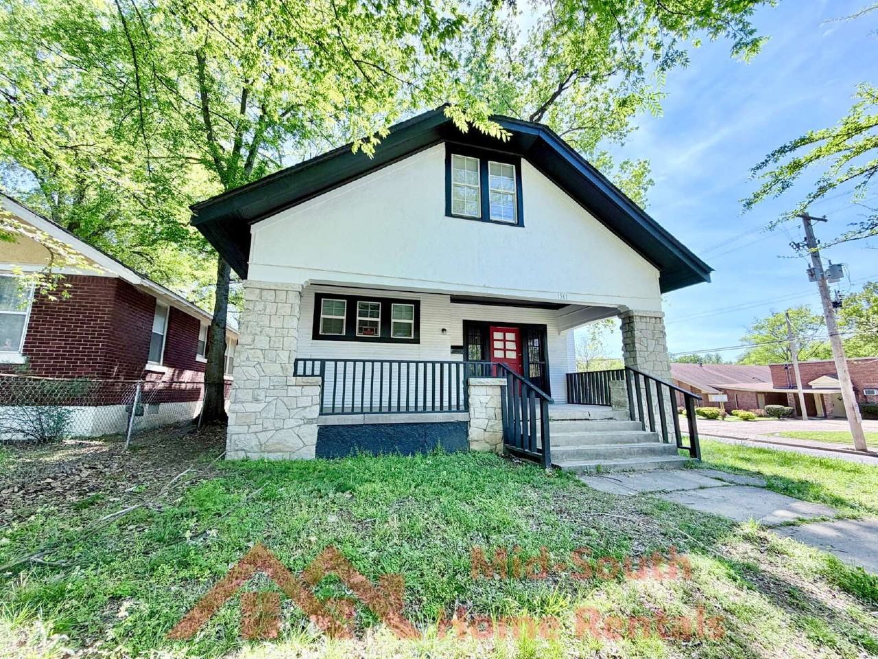 1561 Foster Ave - Photo 2 of 28
