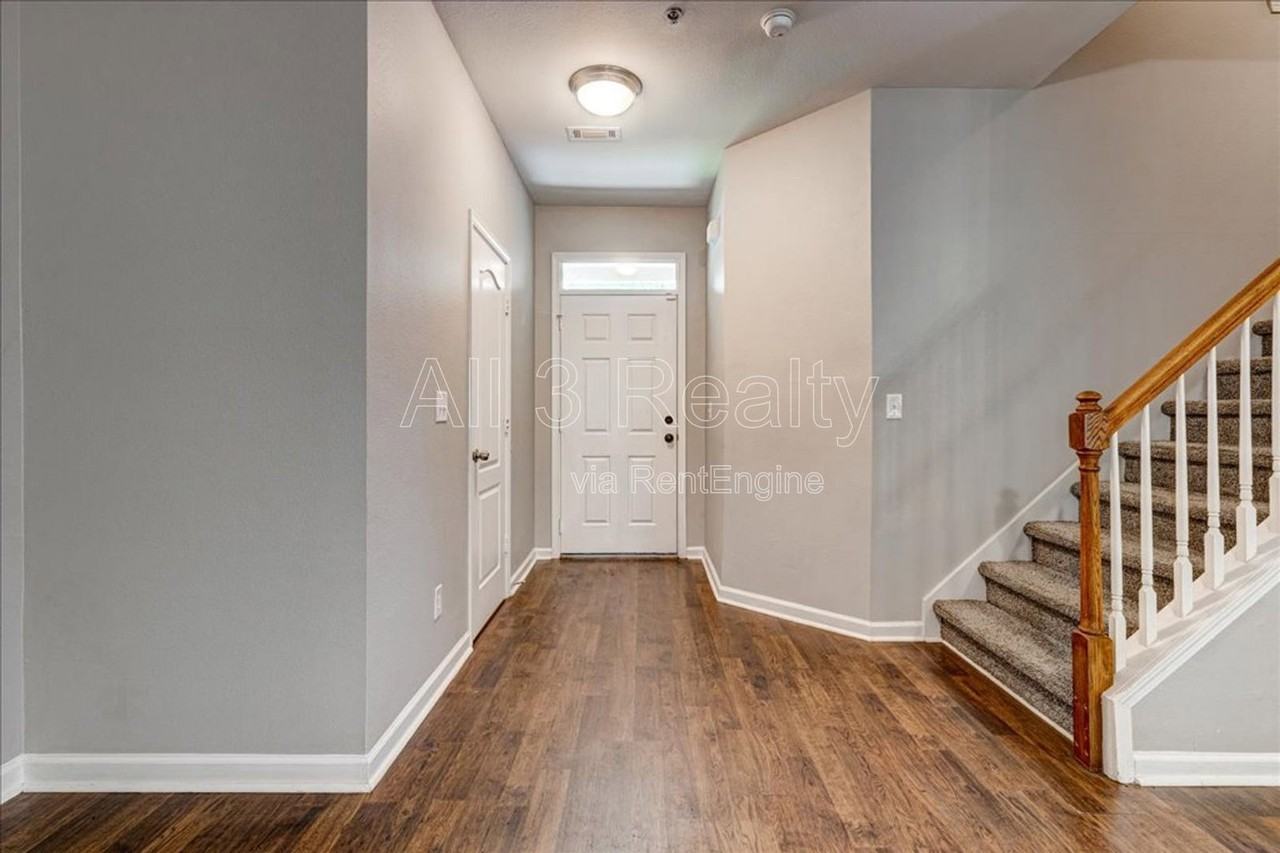 123 Wellbrook Ct Ne - Photo 7 of 50