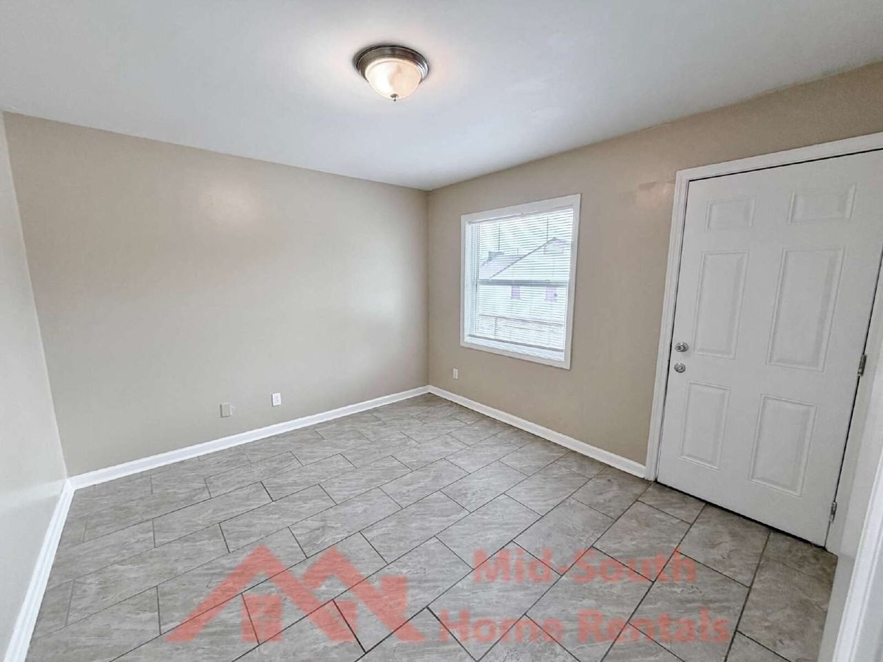 940 Jw Williams Ln Apt 6 - Photo 7 of 13
