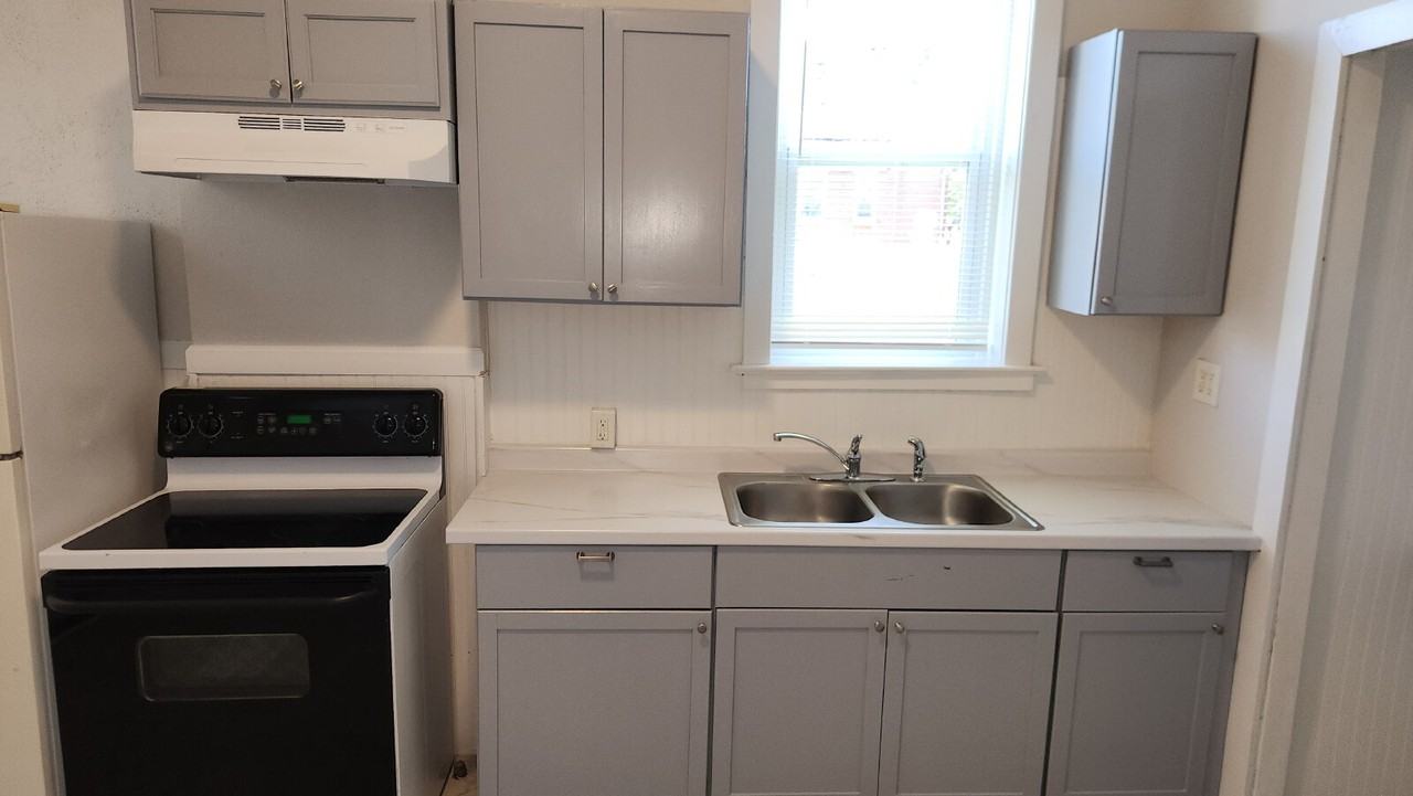 3721 Iowa Ave - Photo 4 of 20
