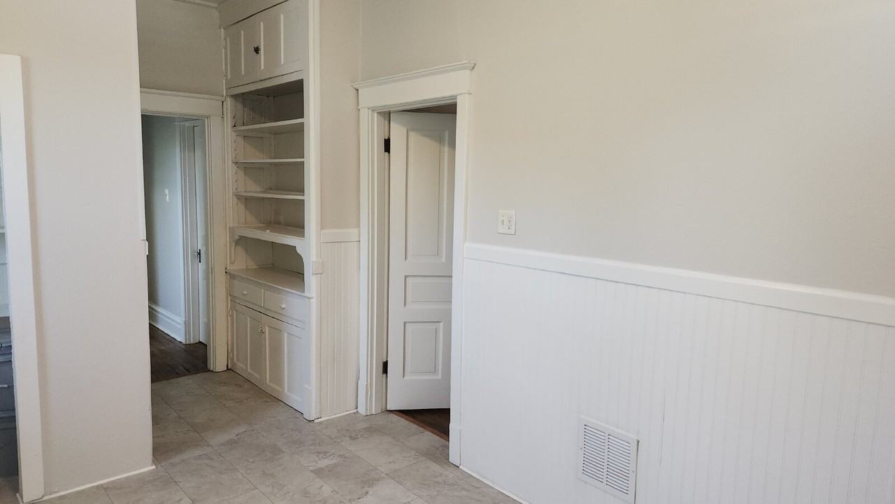 3721 Iowa Ave - Photo 5 of 20