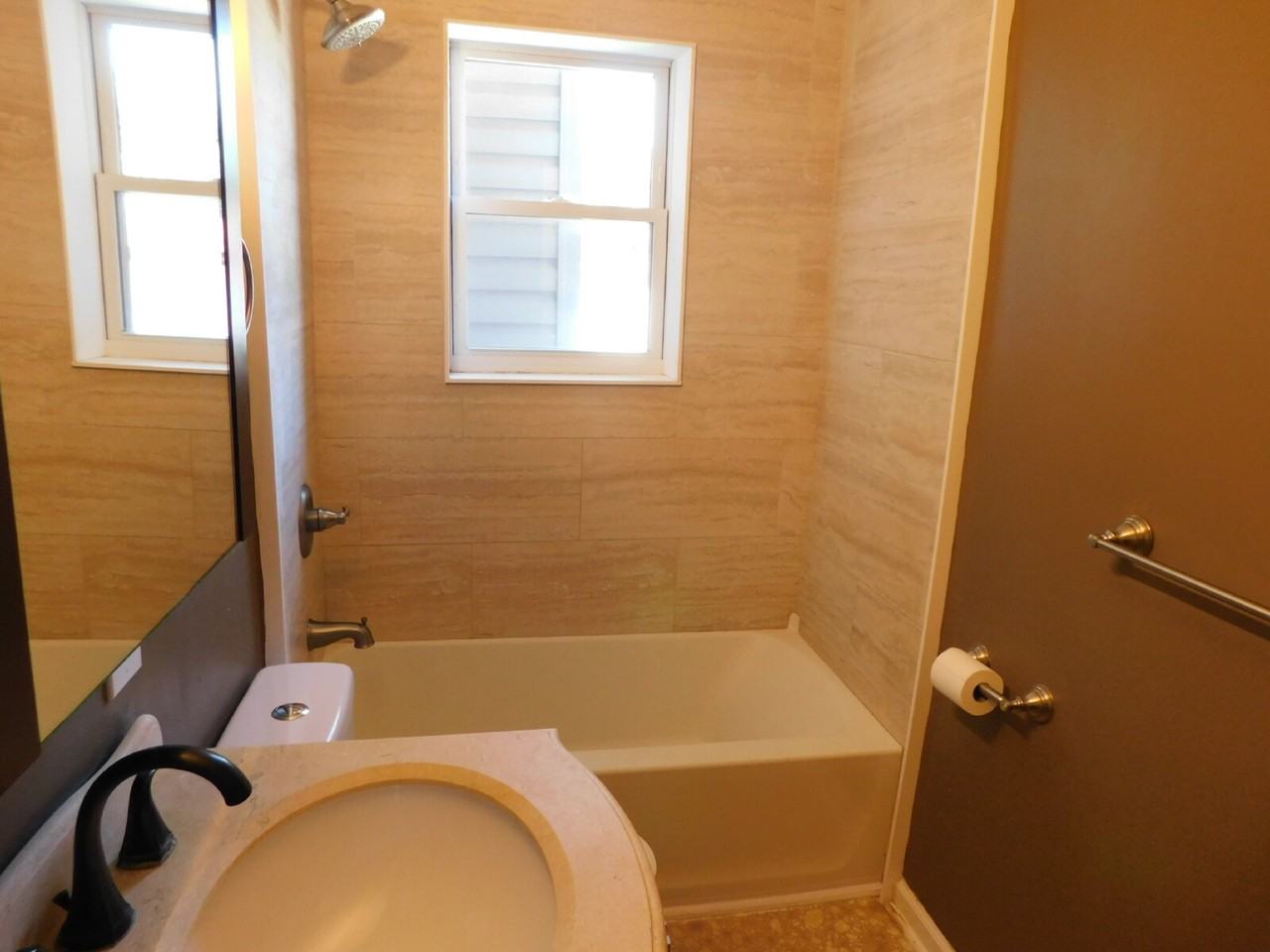 23540 Glenbrook St - Photo 2 of 14