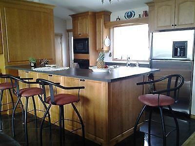 670 Sask Cres E - Photo 2 of 12