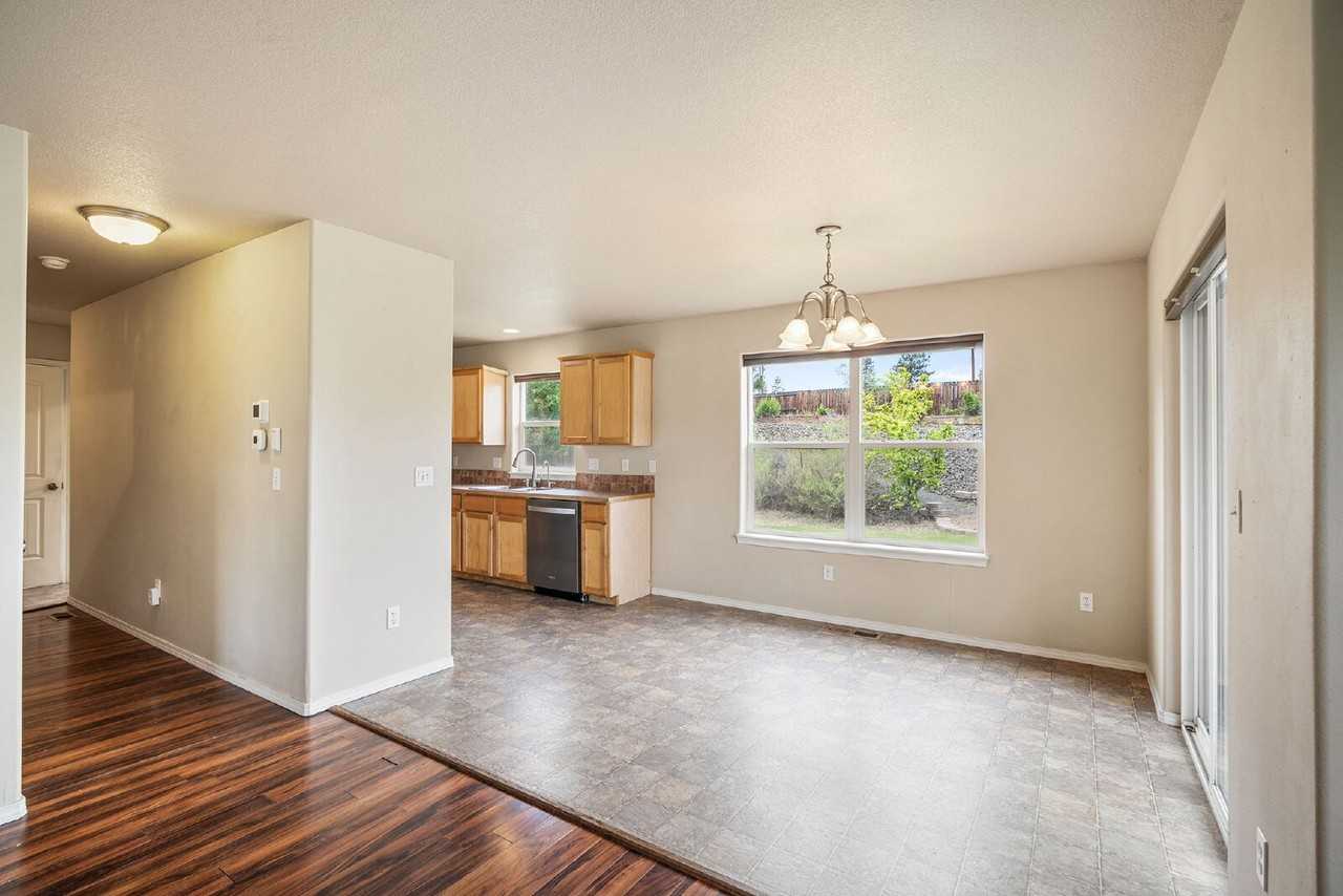 61095 Borden Dr - Photo 7 of 26
