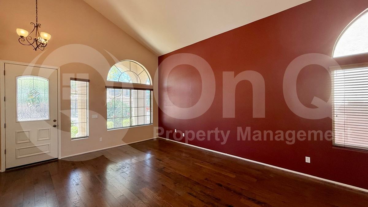 2314 W Spur Dr - Photo 5 of 31