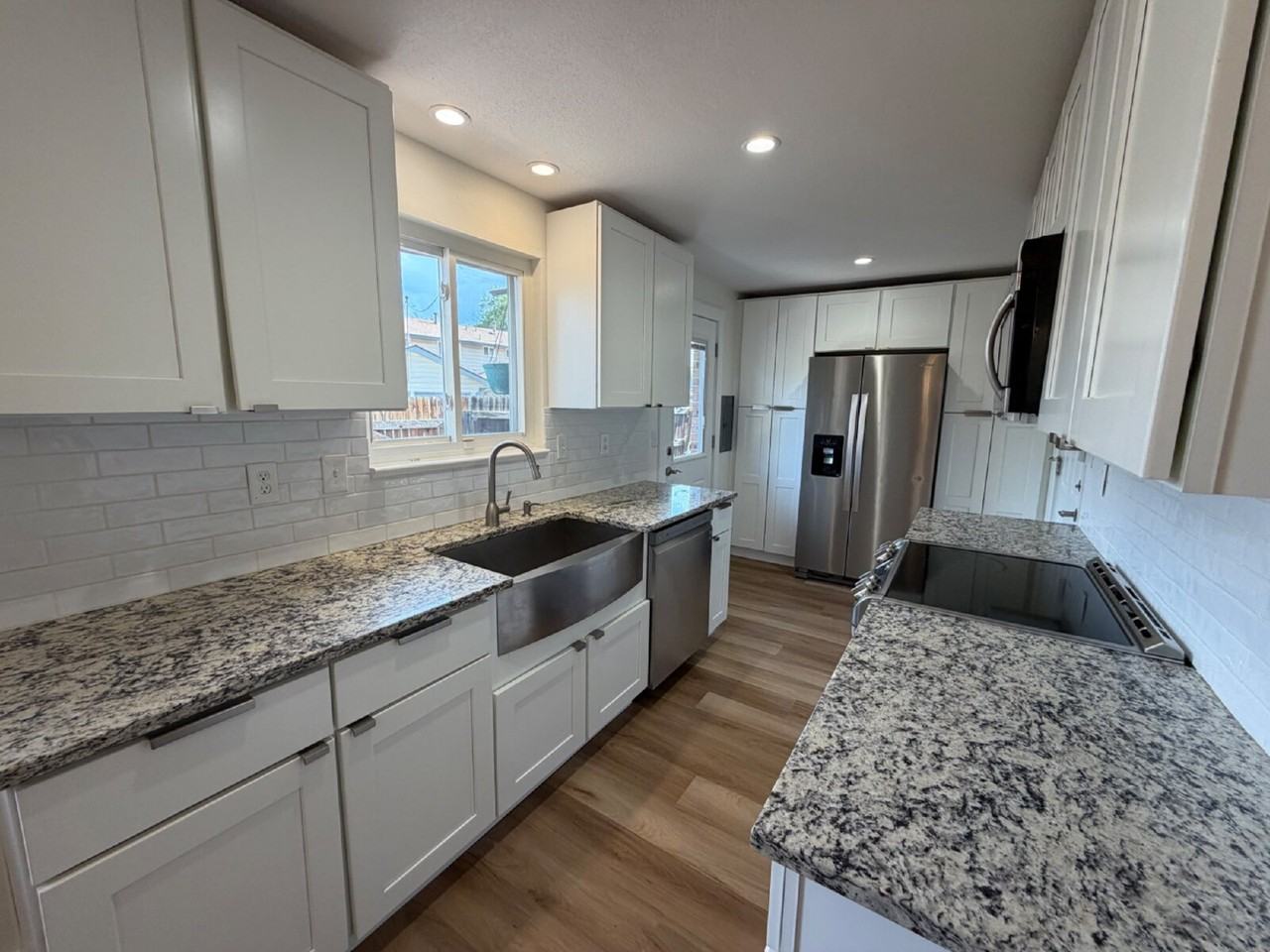 5280 Garrison St - Photo 5 of 12