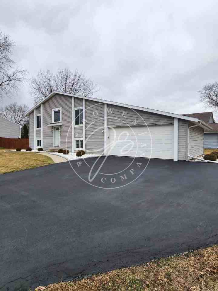 9450 Millcroft Rd - Photo 2 of 37