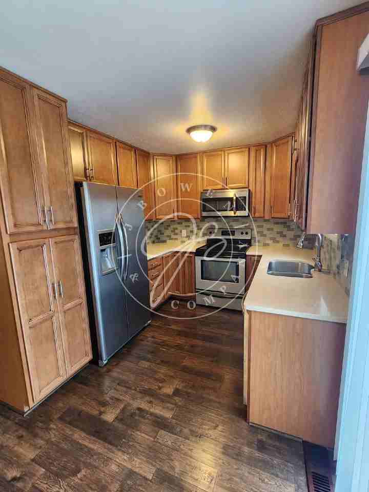 9450 Millcroft Rd - Photo 7 of 37