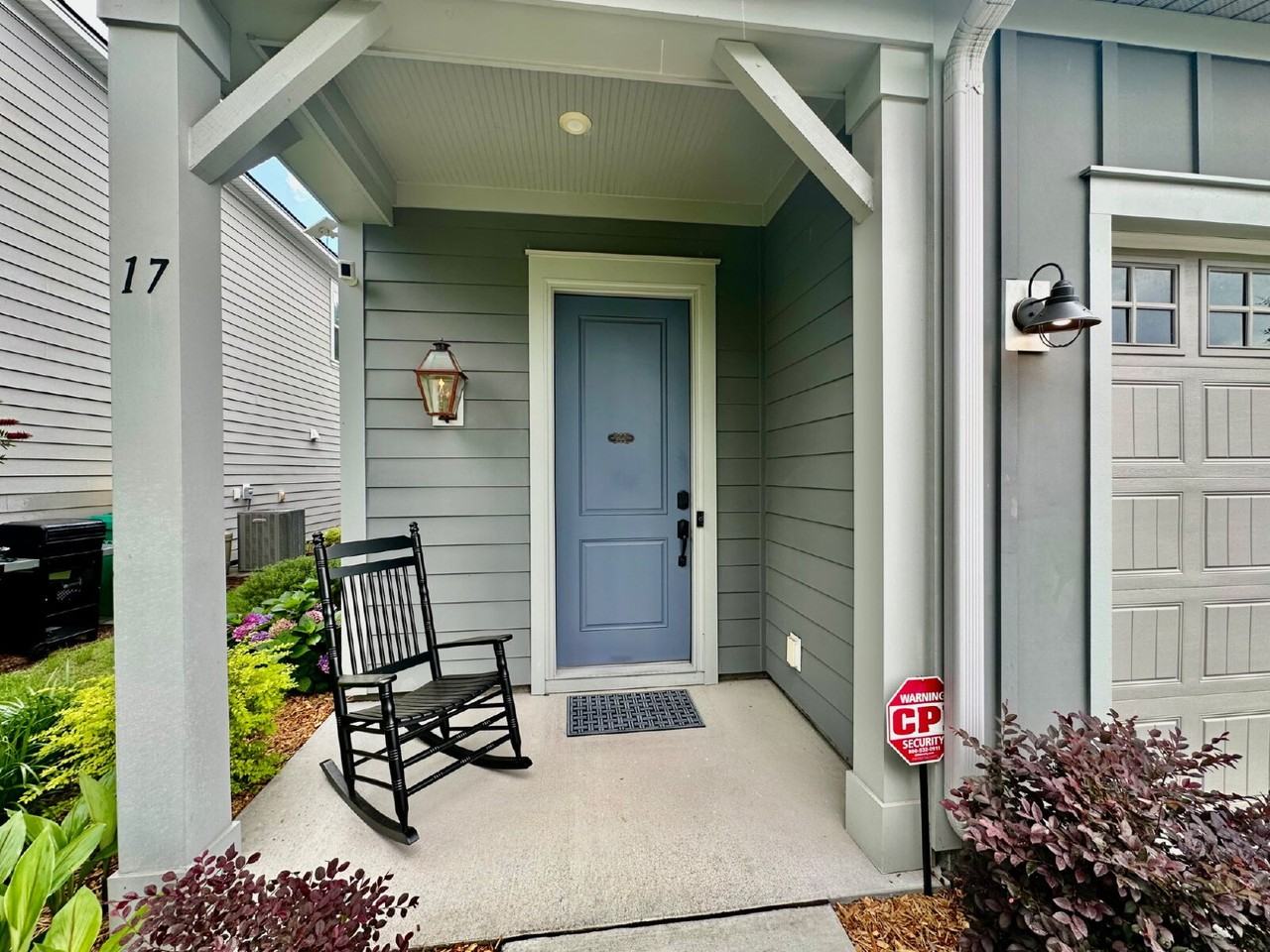 17 Ivory Elm Stroll - Photo 3 of 37