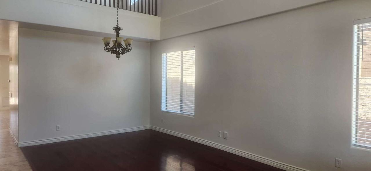 16124 N 180th Ln - Photo 3 of 15