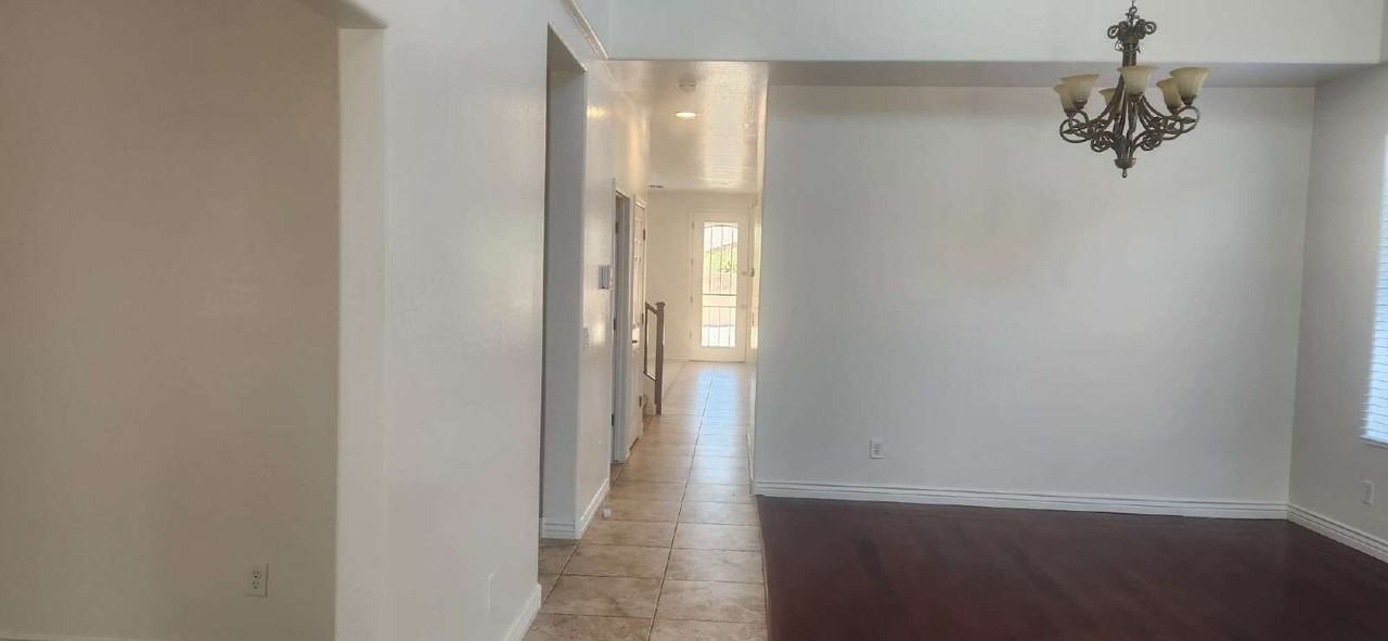16124 N 180th Ln - Photo 4 of 15